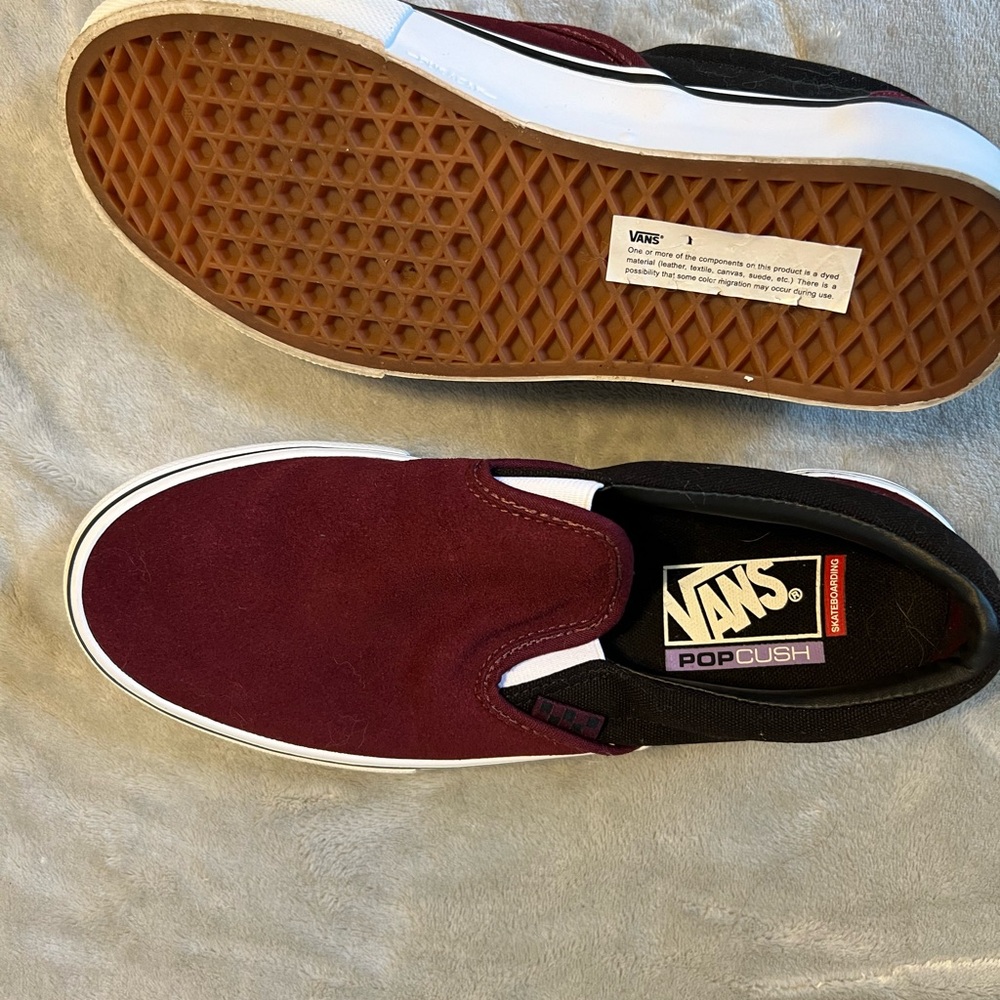 Brand New!! Vans slip on